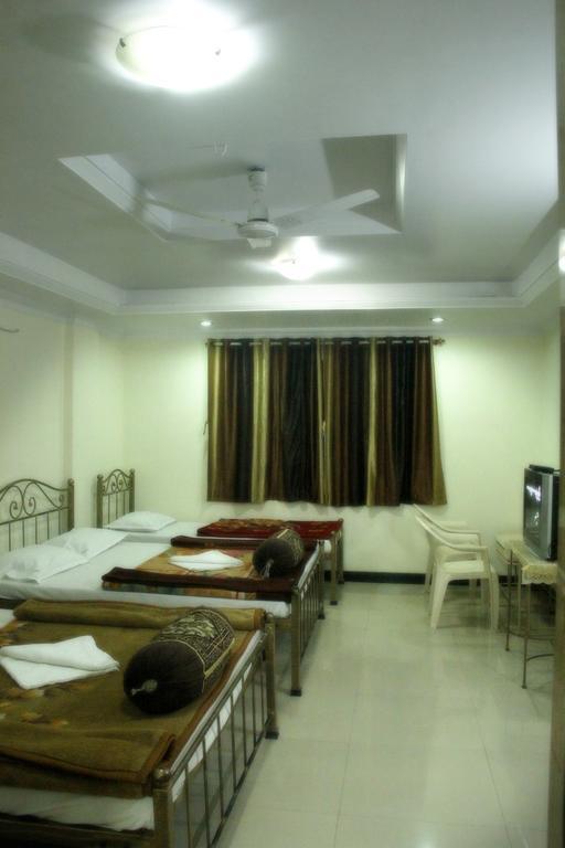 Hotel Shanti Palace Mahabaleshwar Exterior photo
